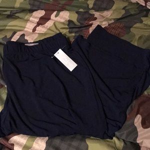NWT dress capris navy 18/20